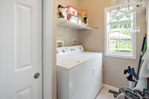 46 Oceanview Boulevard Manorville NY 11949