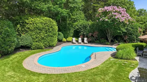 46 Oceanview Boulevard Manorville NY 11949