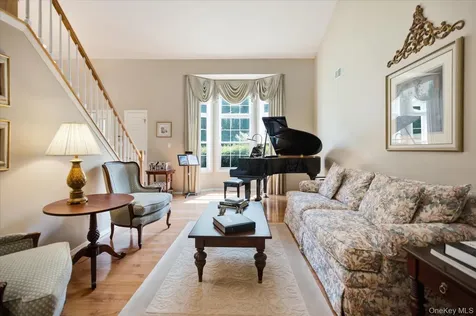 46 Oceanview Boulevard Manorville NY 11949