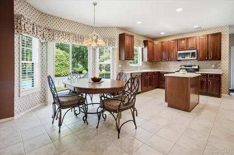 46 Oceanview Boulevard Manorville NY 11949