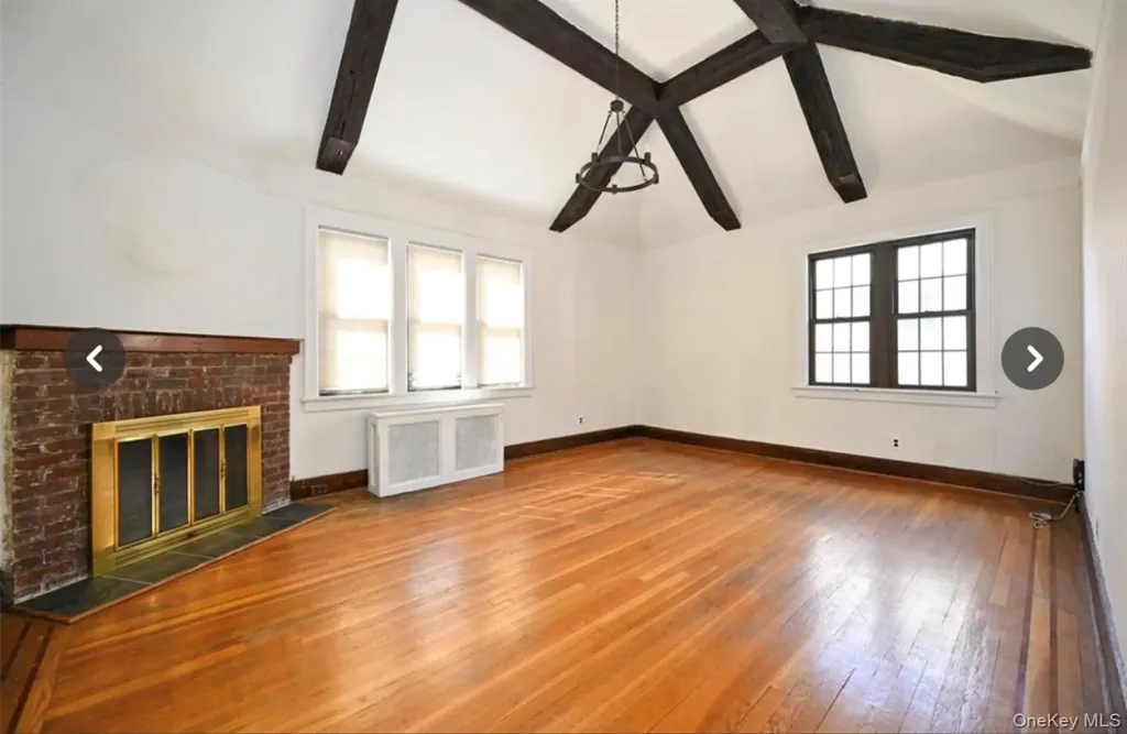 190-15 Crocheron Avenue Flushing NY 11358