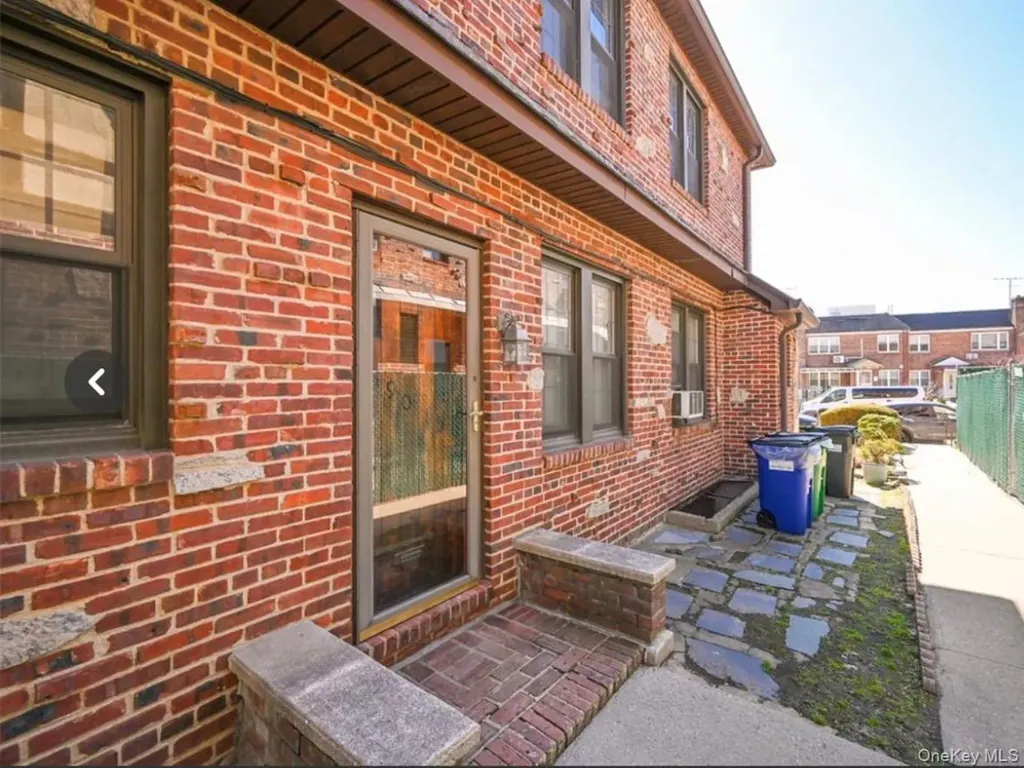 190-15 Crocheron Avenue Flushing NY 11358