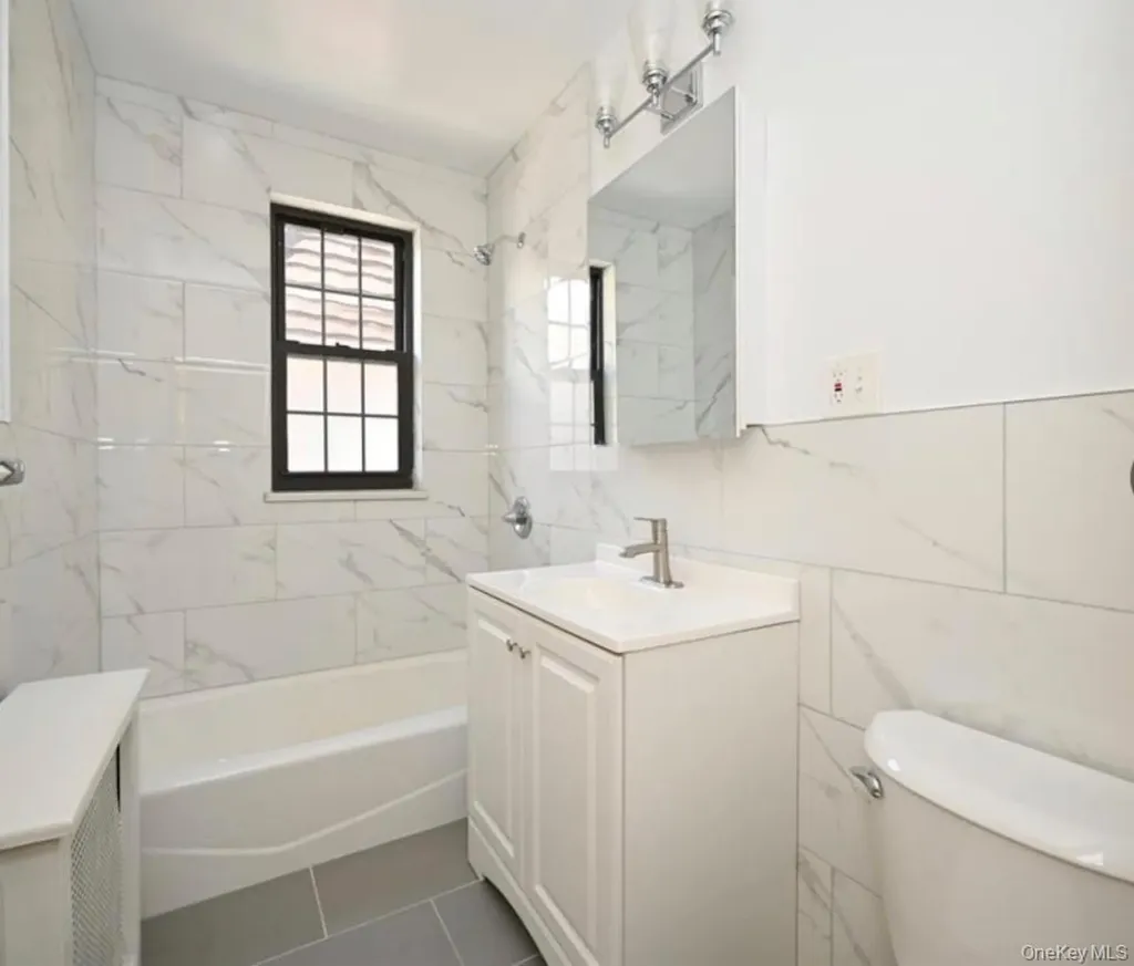 190-15 Crocheron Avenue Flushing NY 11358