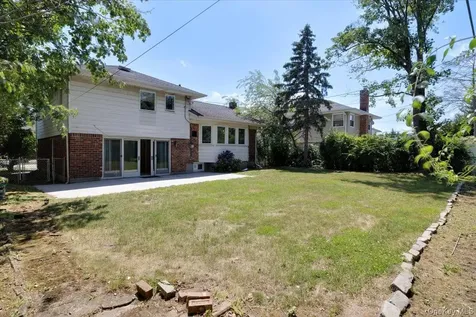 52 Blanche Street Plainview NY 11803