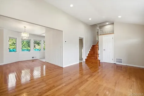 52 Blanche Street Plainview NY 11803