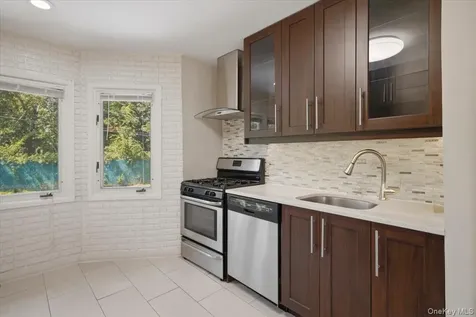 52 Blanche Street Plainview NY 11803