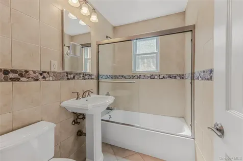 676 Scarsdale Road Tuckahoe NY 10707