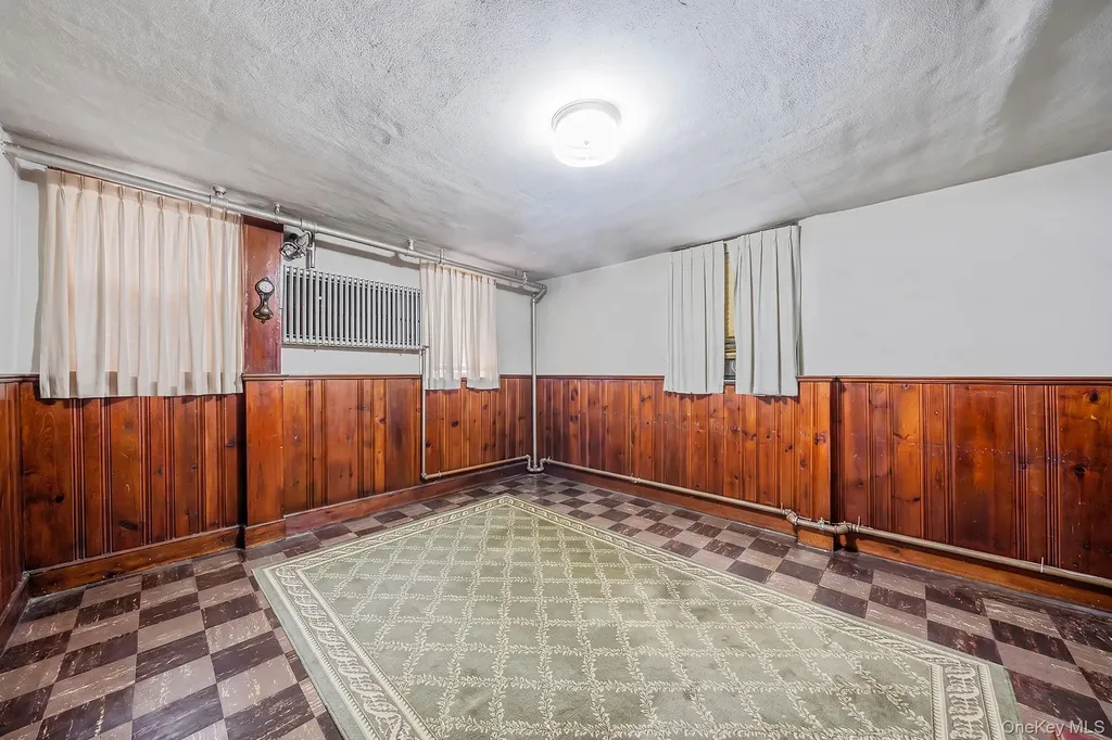 1621 Lurting Avenue Bronx NY 10461
