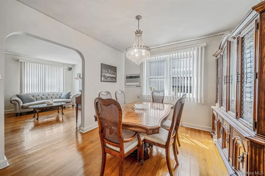 1621 Lurting Avenue Bronx NY 10461