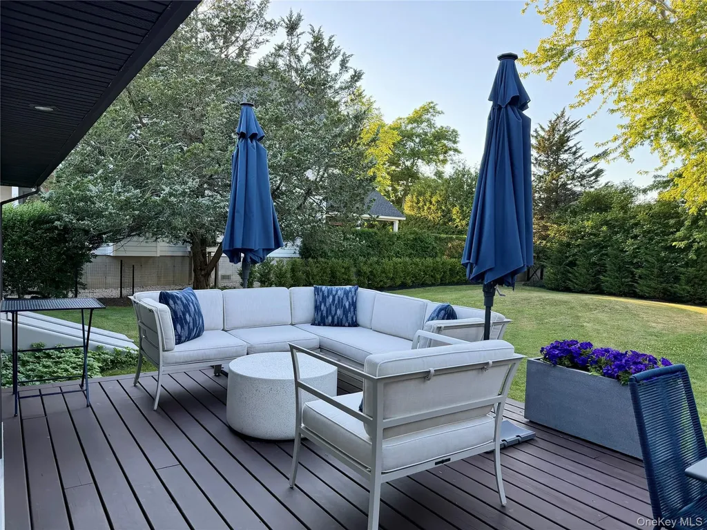 17 Locust Street Riverhead NY 11901