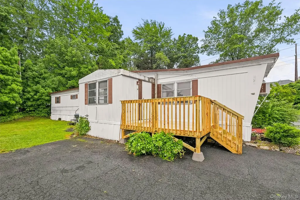 327 Currycross Road New Windsor NY 12553