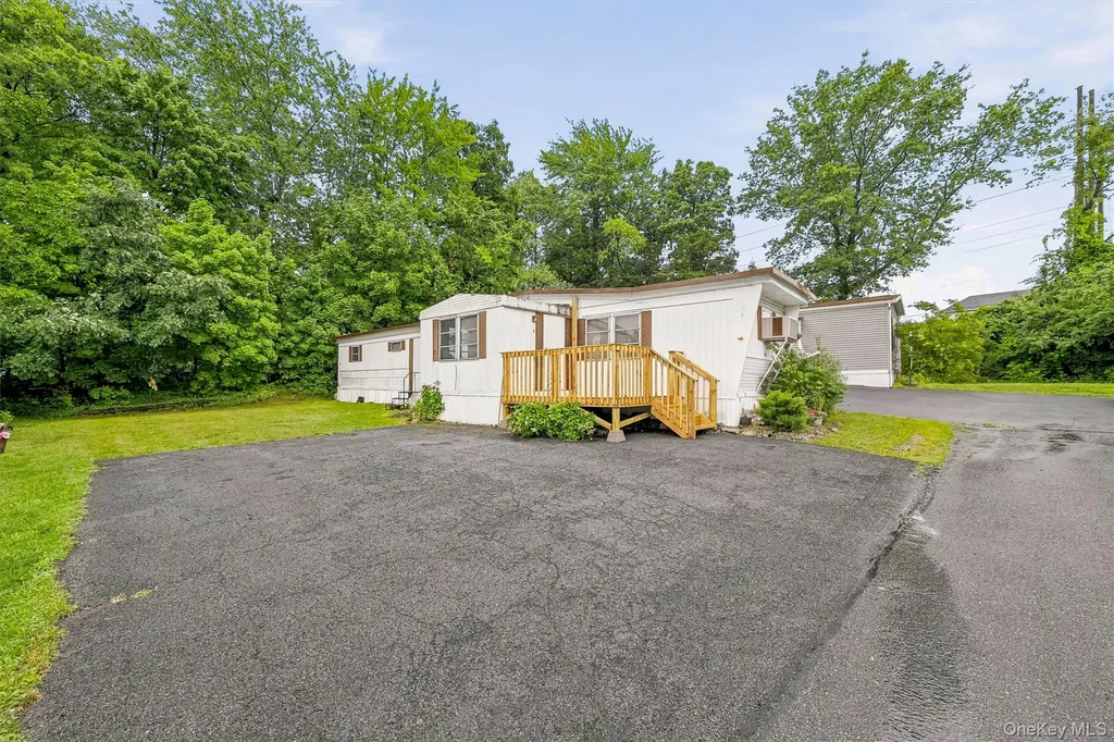 327 Currycross Road New Windsor NY 12553