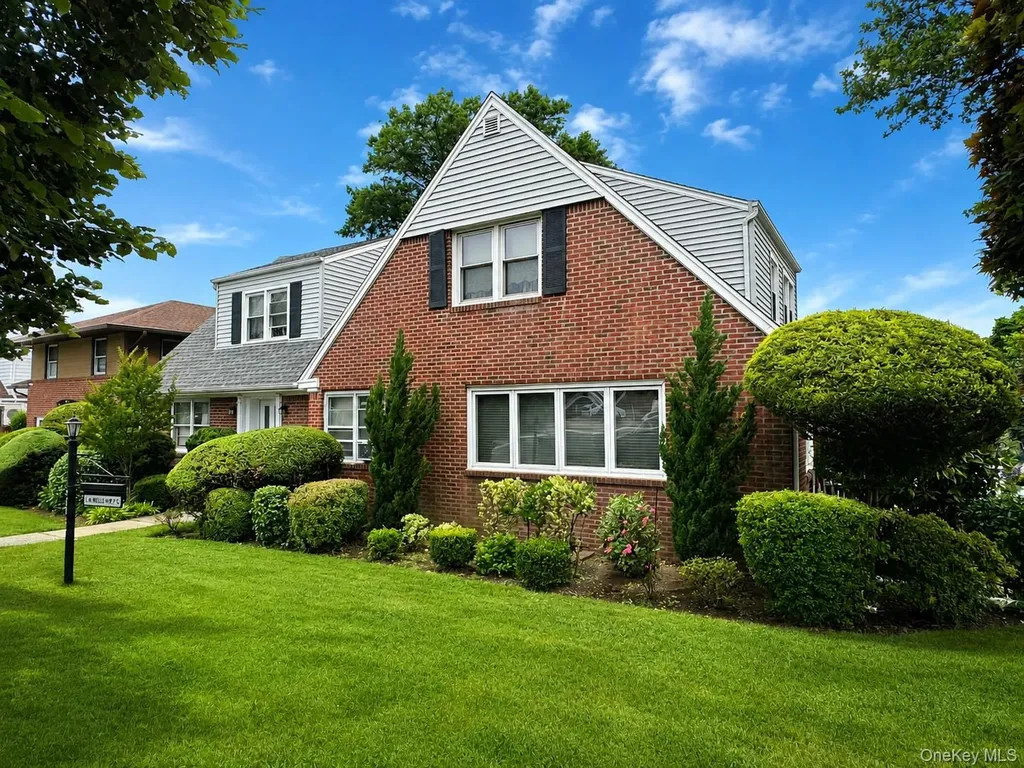20917 Union Turnpike Oakland Gardens NY 11364