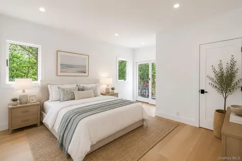 5 Bark Court Wainscott NY 11975