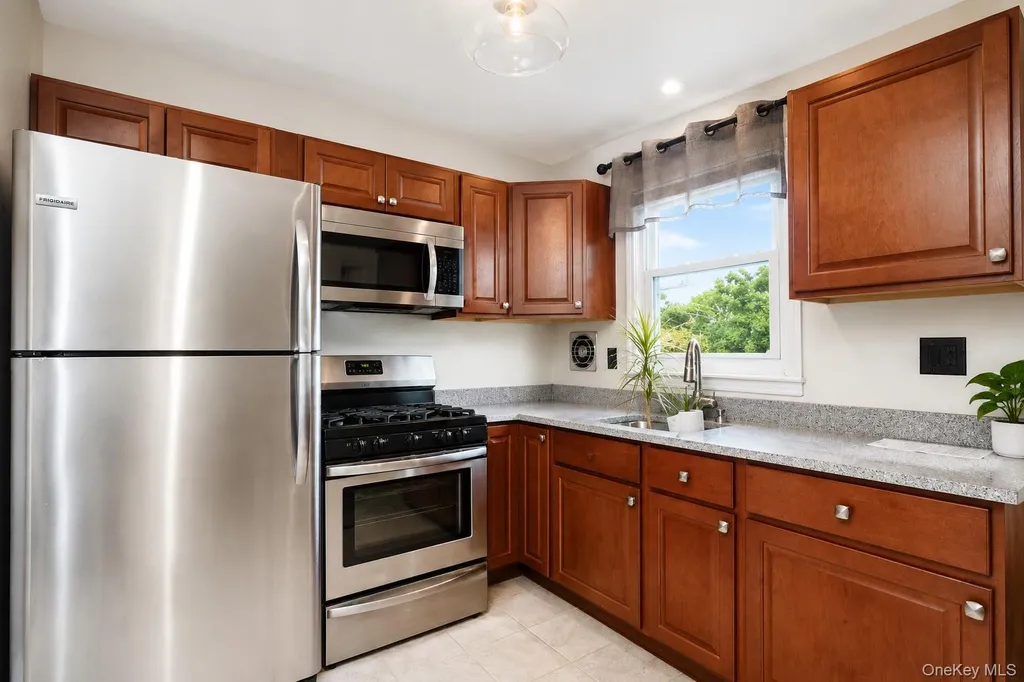 74 Cypress Avenue Staten Island NY 10301