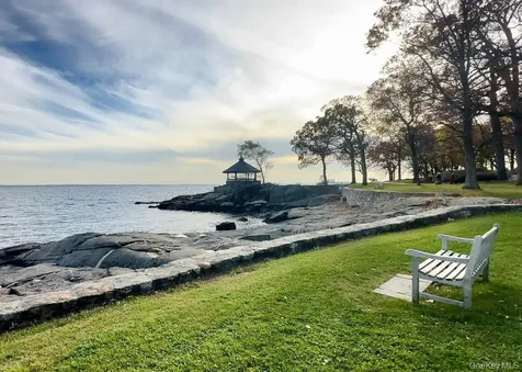 12 Chatsworth Avenue Larchmont NY 10538