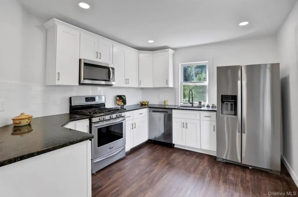 27 Tioronda Avenue Beacon NY 12508