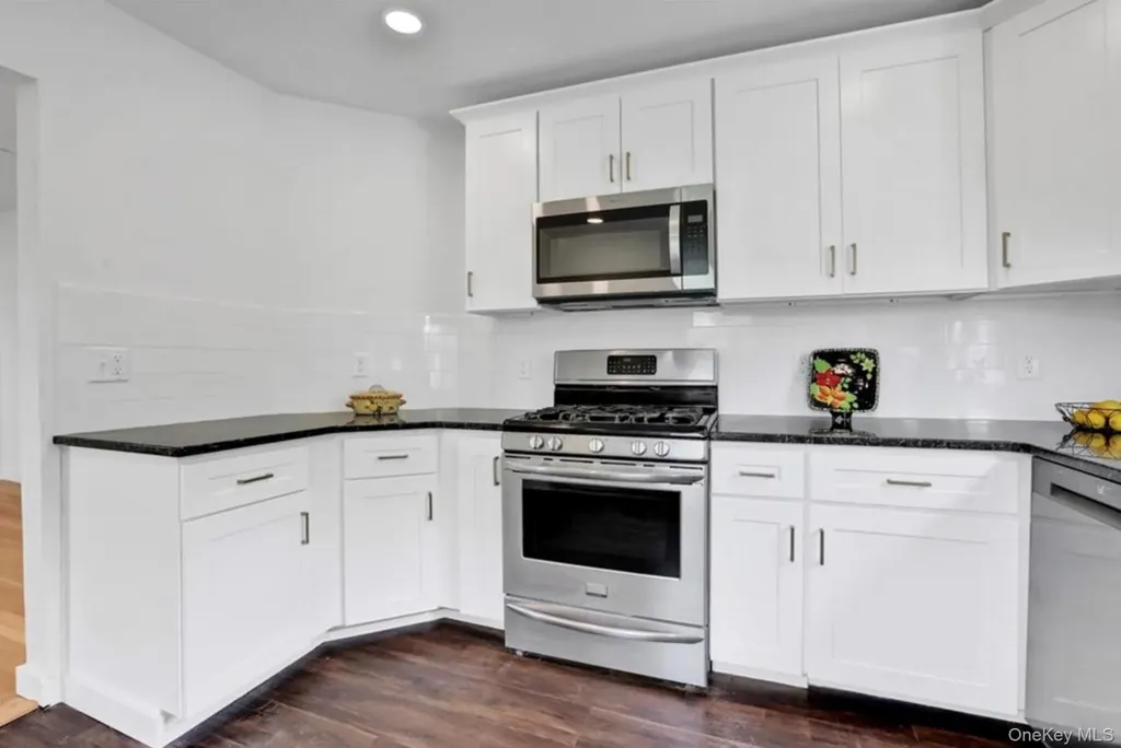 27 Tioronda Avenue Beacon NY 12508