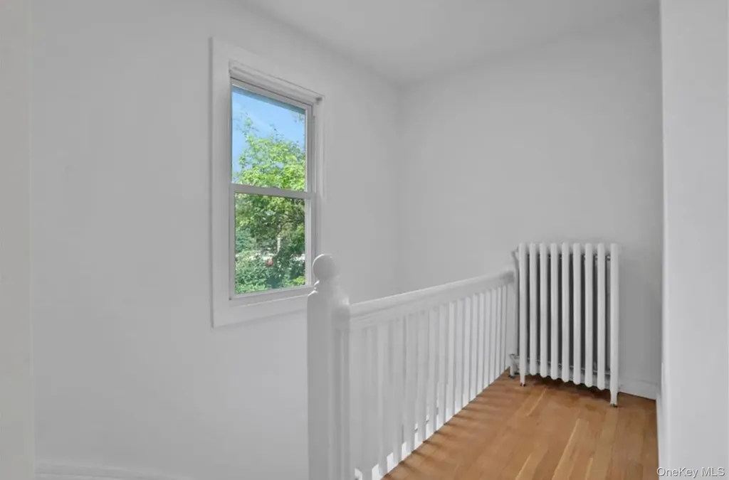 27 Tioronda Avenue Beacon NY 12508