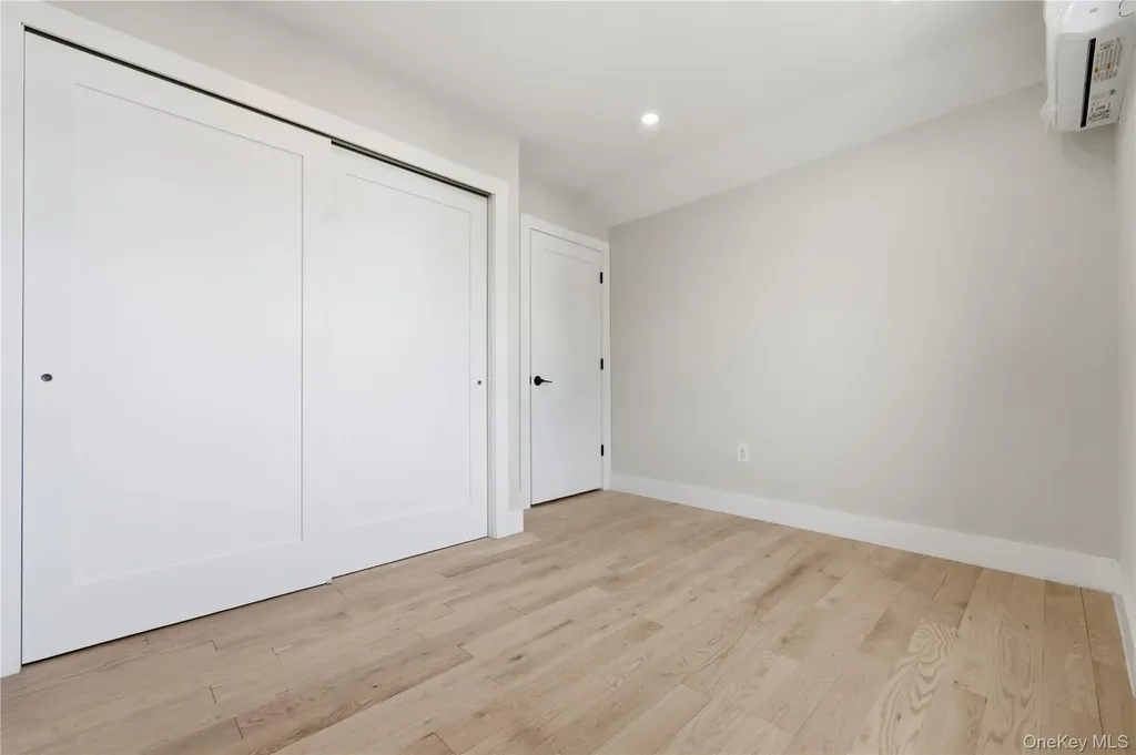 137-08 218th Street Laurelton NY 11413