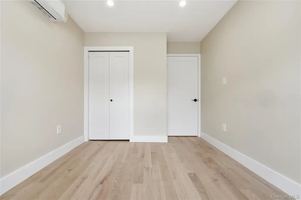 137-08 218th Street Laurelton NY 11413