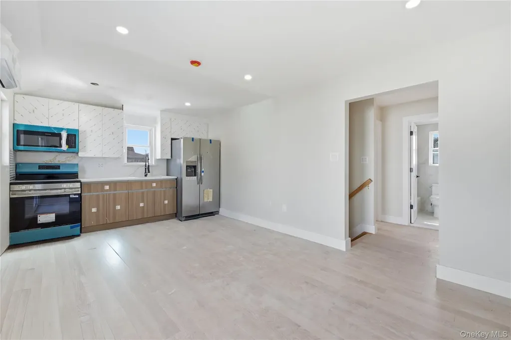 137-08 218th Street Laurelton NY 11413
