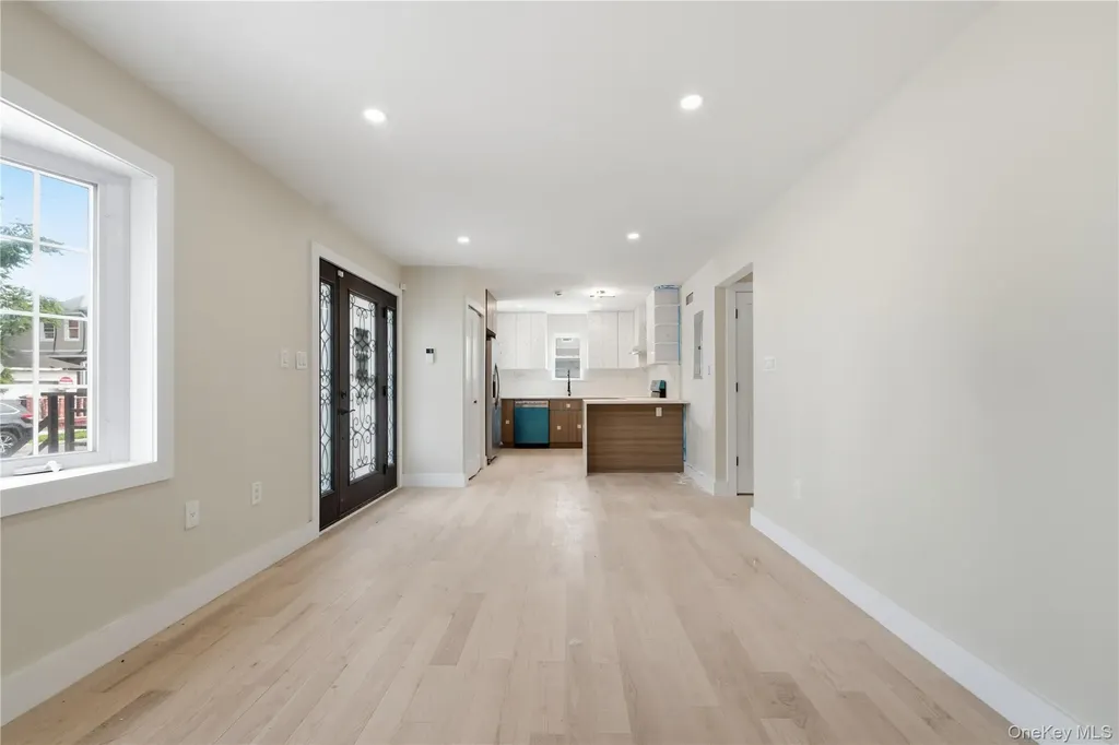 137-08 218th Street Laurelton NY 11413