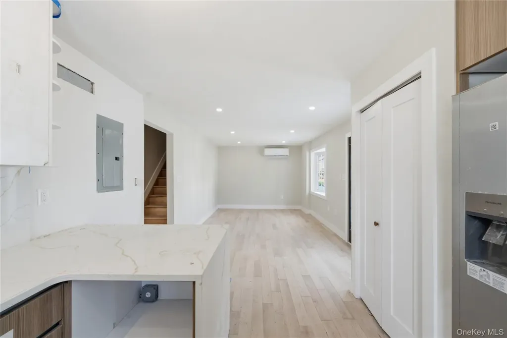 137-08 218th Street Laurelton NY 11413