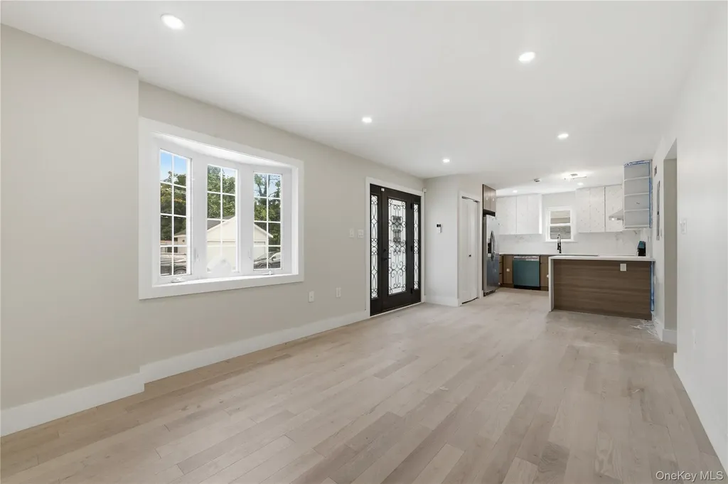 137-08 218th Street Laurelton NY 11413