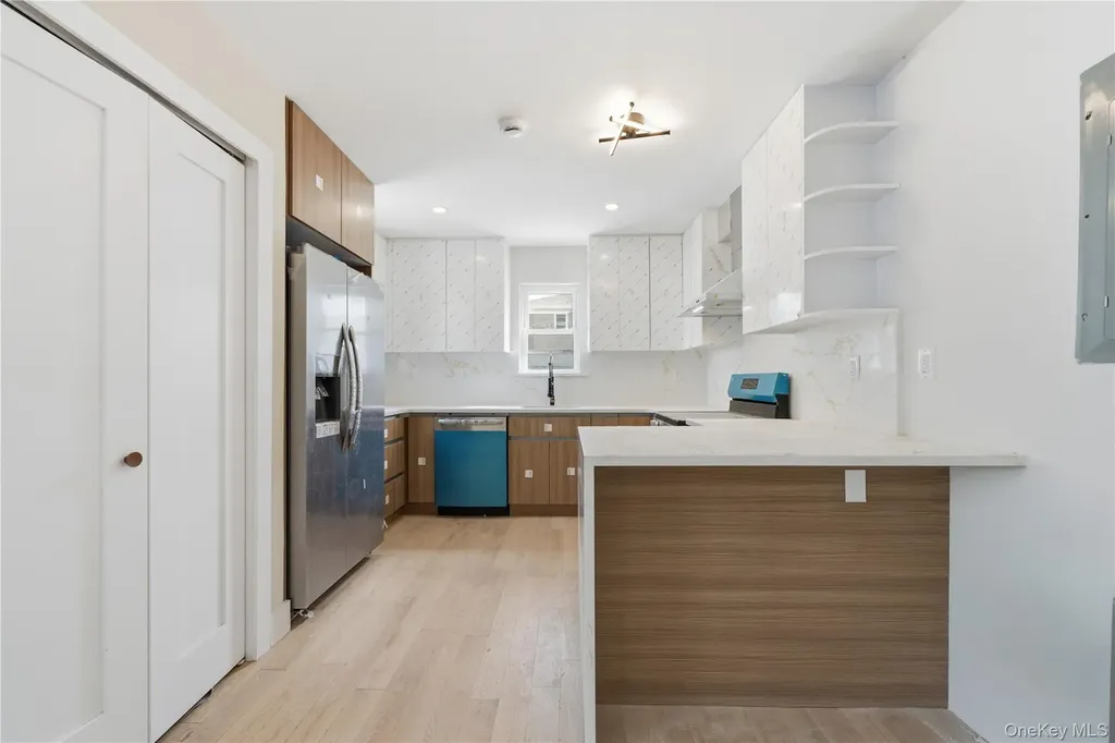 137-08 218th Street Laurelton NY 11413