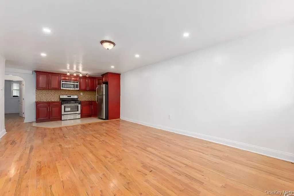 657 96th Street E Brooklyn NY 11236