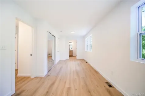 452 Vineyard Avenue Highland NY 12528