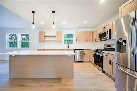 452 Vineyard Avenue Highland NY 12528
