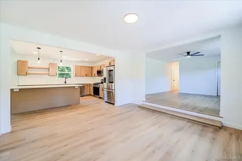452 Vineyard Avenue Highland NY 12528