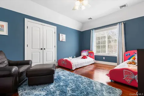 87 Harriman Road Irvington NY 10533