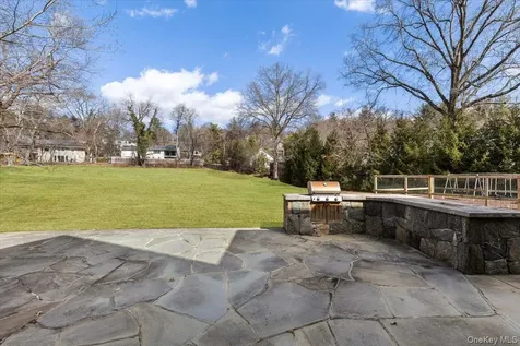 87 Harriman Road Irvington NY 10533