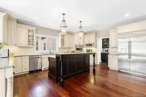 87 Harriman Road Irvington NY 10533