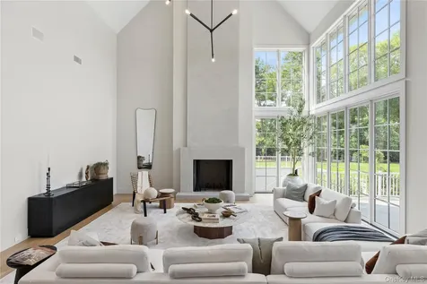 120 Halsey Lane Bridgehampton NY 11932
