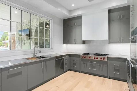 120 Halsey Lane Bridgehampton NY 11932