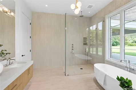 120 Halsey Lane Bridgehampton NY 11932