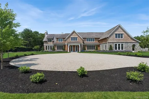 120 Halsey Lane Bridgehampton NY 11932