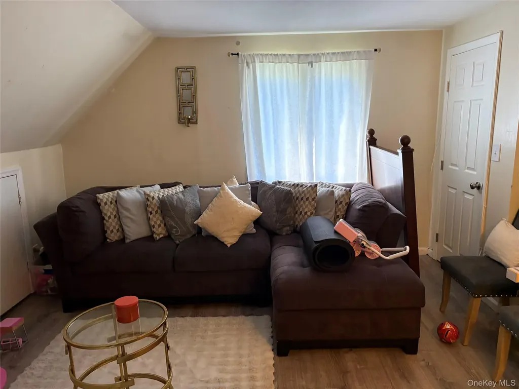 21 Washington Place White Plains NY 10603