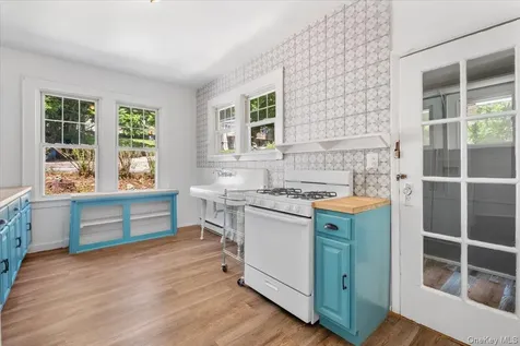 361 Lake Drive Lake Peekskill NY 10537