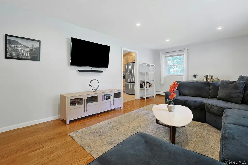 10 Pepperill Court New City NY 10956