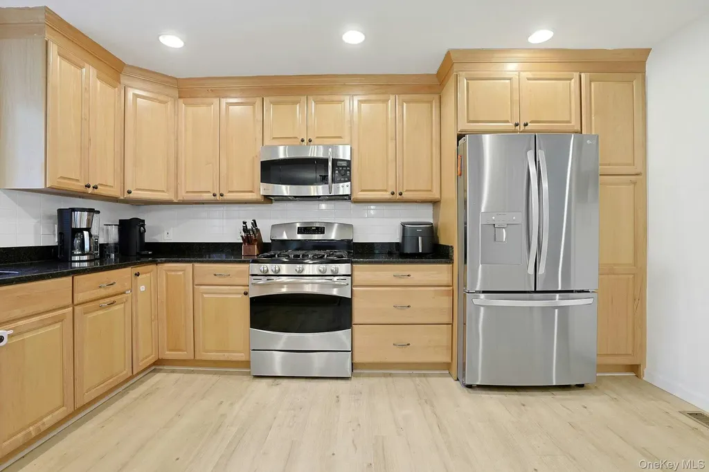10 Pepperill Court New City NY 10956
