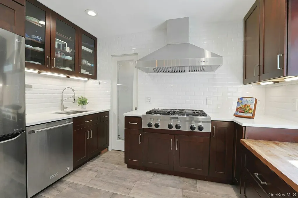 250 Evandale Road Scarsdale NY 10583