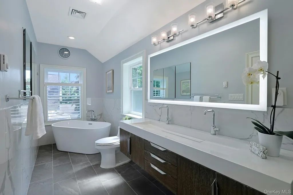 250 Evandale Road Scarsdale NY 10583
