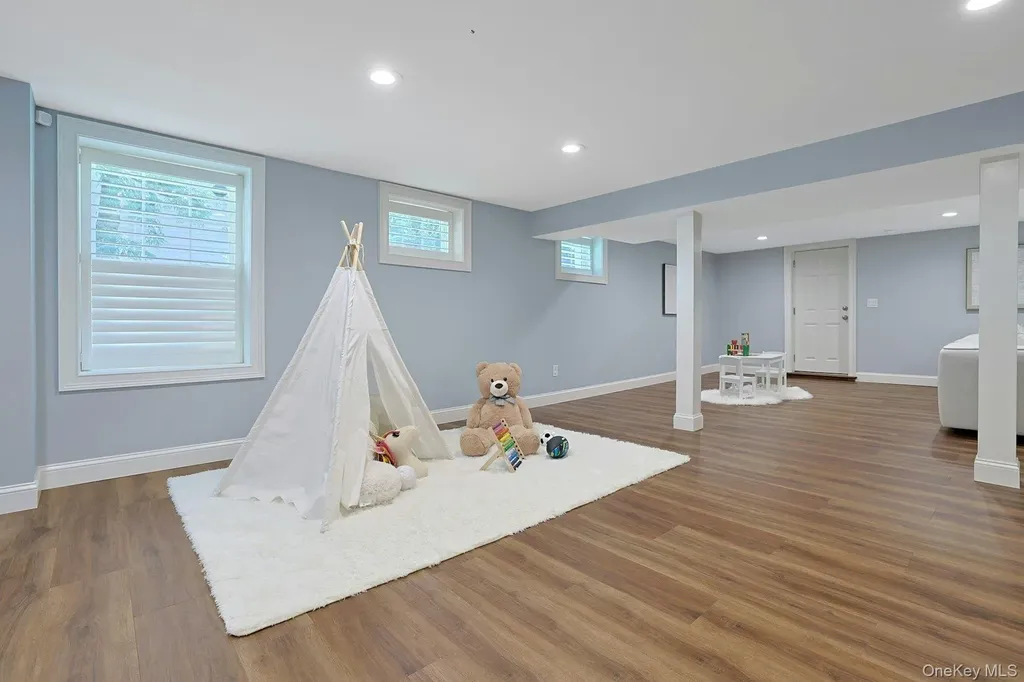 250 Evandale Road Scarsdale NY 10583