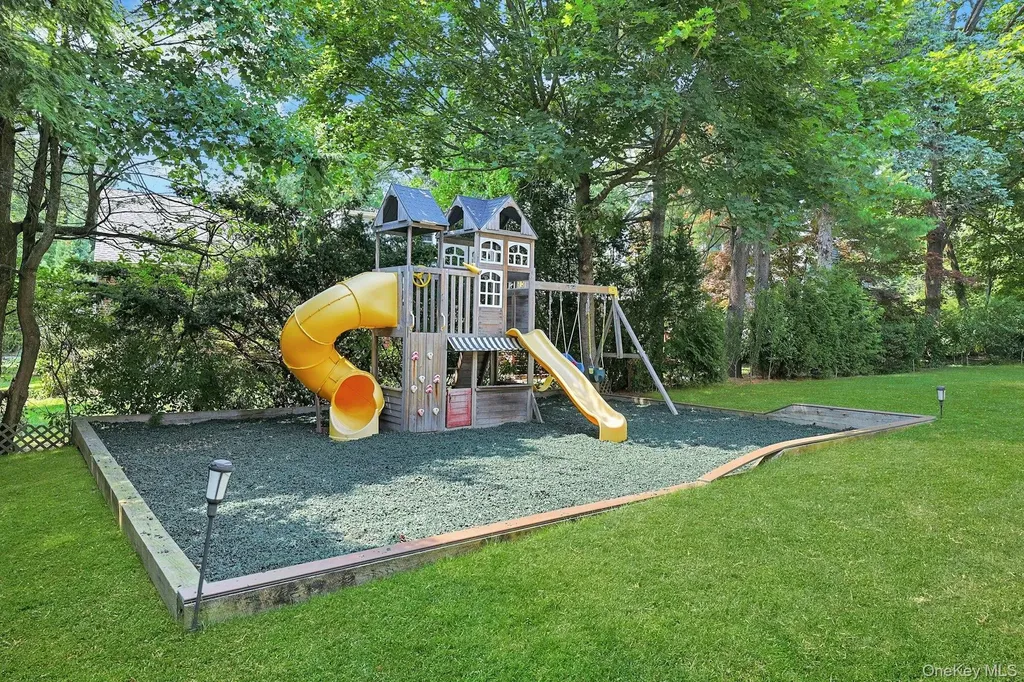 250 Evandale Road Scarsdale NY 10583