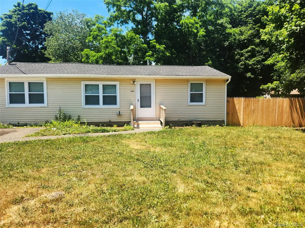 548 Taylor Avenue East Patchogue NY 11772